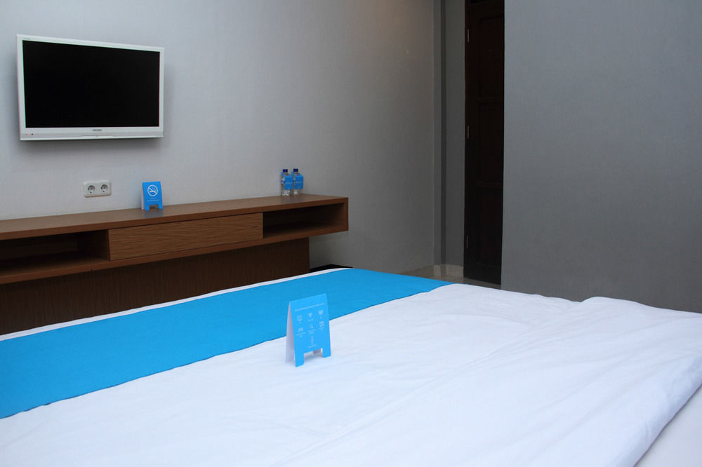 Airy Ujung Pandang Maricaya Lembu 9 Makassar Hotel Esterno foto